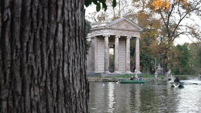 Roma, villa Borghese. Il Tempio di Esculapio.