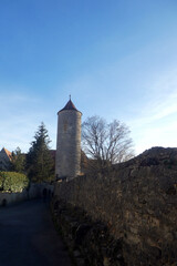 Fototapeta na wymiar Blick vom Strafturm zum Klosterturm in Rothenburg ob der Tauber