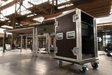 Installation of professional sound, light, video and stage equipment cases. Cases for transportation of concert equipment.