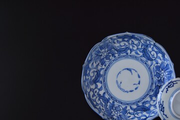 picture plate. This is a very fine example of Japanese traditional antique &ldquo; imari ware &rdquo;. black background soft focus image.