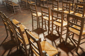 チャペルの椅子