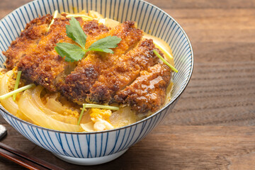 出来立てのカツ丼
