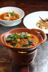 Kaeng Pled Ped Yang (Roasted Duck in Red Curry), Popular Thai food