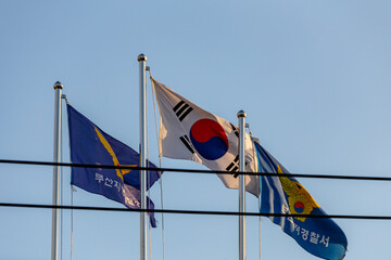 韓国国旗と韓国警察旗
