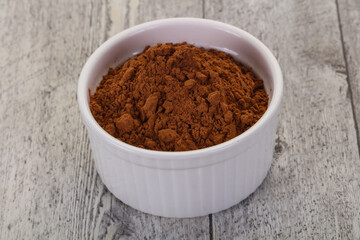 Cocoa powder in the bowl