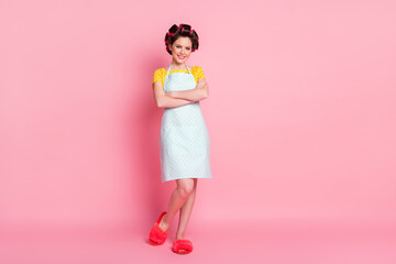 Full length body size view of her she nice-looking attractive pretty cheerful housemaid folded arms posing isolated over pink pastel color background