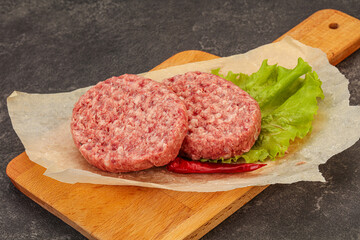 Raw beef cutlet for burger