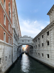 Obraz premium The Bridge of Sighs and Piombi prison at the Doge Palace in the city of Venice, Italy
