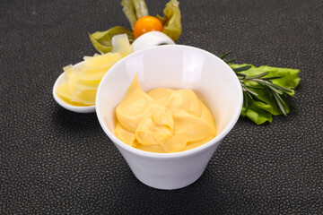 Cheese sauce in the bowl