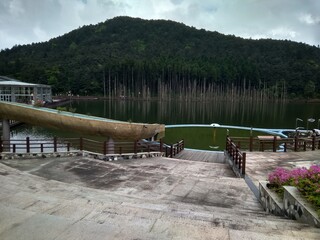 Lake in the mountains, Ming Yue mountain, Yichun, China