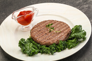 Grilled beef cutlet for burger