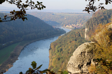 elbe elbtal unesco kulturerbe welterbe eltstromtal elbe sächsische schweiz bastei blick wandern...