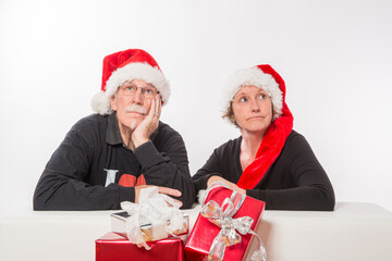 Was wird mit Weihnachten? Eltern und Großelltern sind traurig und befürchten wegen der...