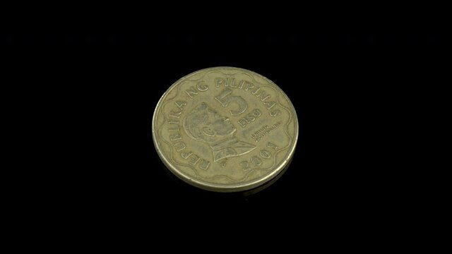 5 Piso coin from Philippines of the year 2001 with the head of Emilio Aguinaldo