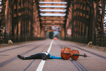  toter Musiker auf der Brücke