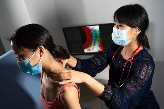 Consultation m&eacute;decin douleur cervicales.