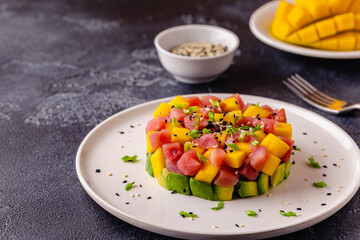 Tuna mango avocado salad tartare.
