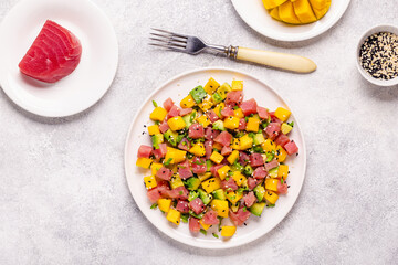 Tuna mango avocado salad tartare.
