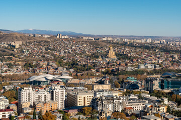 Obraz premium View of Tbilisi with Sameba, Trinity Church and other landmarks