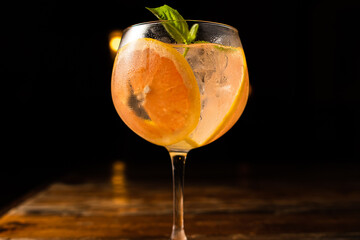 alcoholic drinks made with fresh fruit