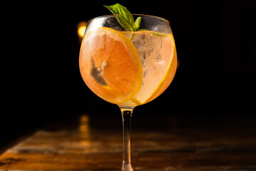 alcoholic drinks made with fresh fruit