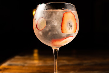 alcoholic drinks made with fresh fruit