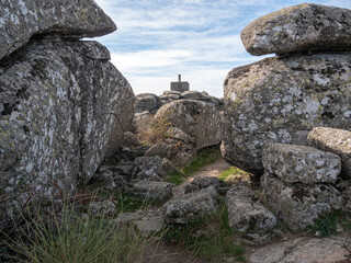 RUINS OF SAN VICENTE CASTLE, IN THE SIERRA DE SAN VICENTE, TOLEDO, SPAIN