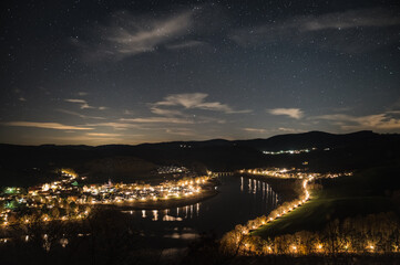 Fototapeta na wymiar Diemelsee, Nacht, Lichterkette, See