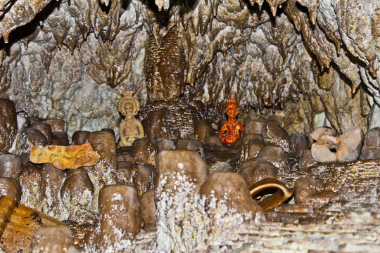 Casa de Aluxes en grutas, Merida, Yucatan.