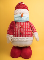 christmas, reindeer, wooden animals, camera, covid19, family, snowman, religion, manger, child god, jesus, latinos.