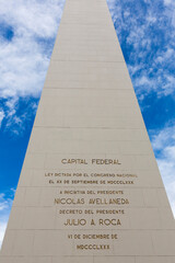 Obraz premium The Obelisco de Buenos Aires against a blue sky