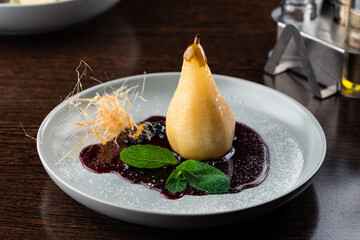 caramelized pear with chocolate