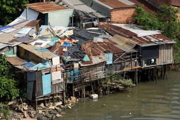 Fototapeta na wymiar lower socio-economic riverside housing in Ho Chi Minh City, Vietnam 