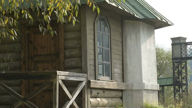 Old fashioned vintage wooden retro abandoned village countryside dacha house straw roof world war two World War II former USSR CIS Belarus partisan guerilla fight battle for freedom history historic