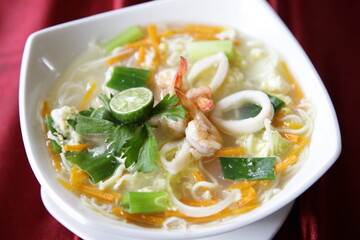 seafood soup apparatus served warm