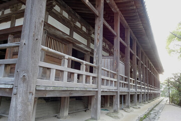 Obraz premium 豊国神社にある千畳閣の側面／宮島（広島県廿日市市）