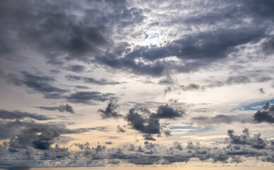 Obraz premium Dramatic sky, perfect for sky replacement, backgrounds, screen saver or any other application