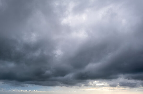 Dramatic sky, perfect for sky replacement, backgrounds, screen saver or any other application