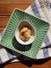 한국 전통음식 마늘간장조림 
