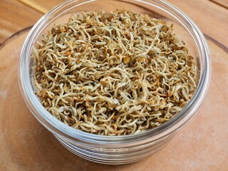 한국의 음식 멸치볶음
