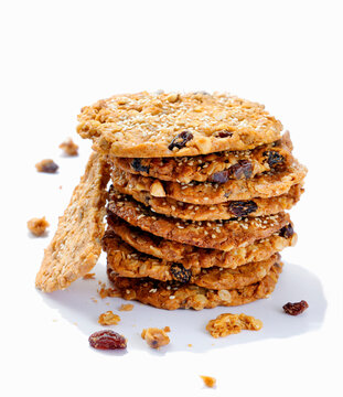Muesli biscuits with dates and sesame seeds