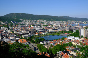 Naklejka na ściany i meble Bergen city centre and hills, Bergen, Norway