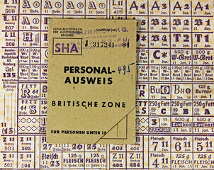 Nachkriegszeit: Ausweis Britische Zone mit Lebensmittelkarten