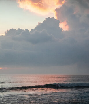 Sunset surf at Finns