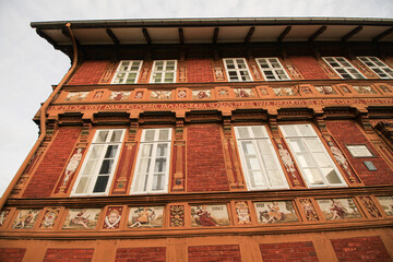 Alfeld; Lateinschule Eingangsseite links