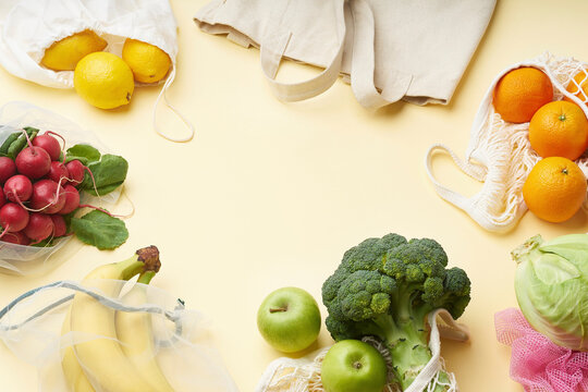 Environmentally friendly shopping with reusable bags (zero waste)