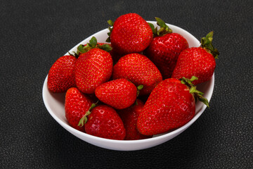 Sweet strawberry in the bowl