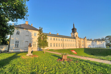 Fototapeta na wymiar Pałac Potockich w Radzyniu Podlaskim 