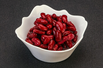 Red baked kidney in the bowl