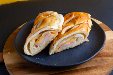 
ham and cheese baguette